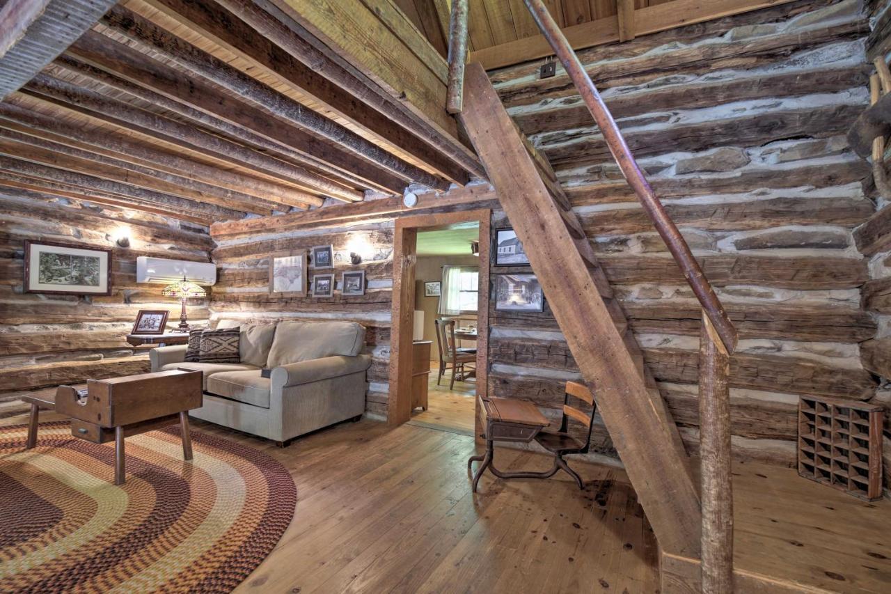 Historic Cabin Grill And Hiking Trail Access! Bryson City Eksteriør billede
