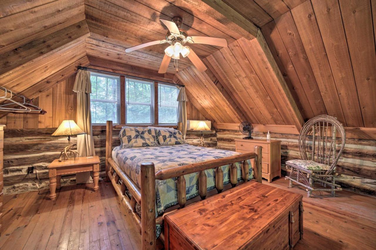 Historic Cabin Grill And Hiking Trail Access! Bryson City Eksteriør billede
