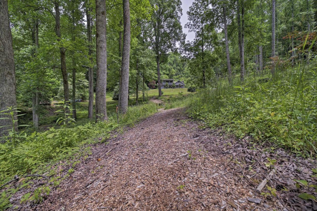 Historic Cabin Grill And Hiking Trail Access! Bryson City Eksteriør billede
