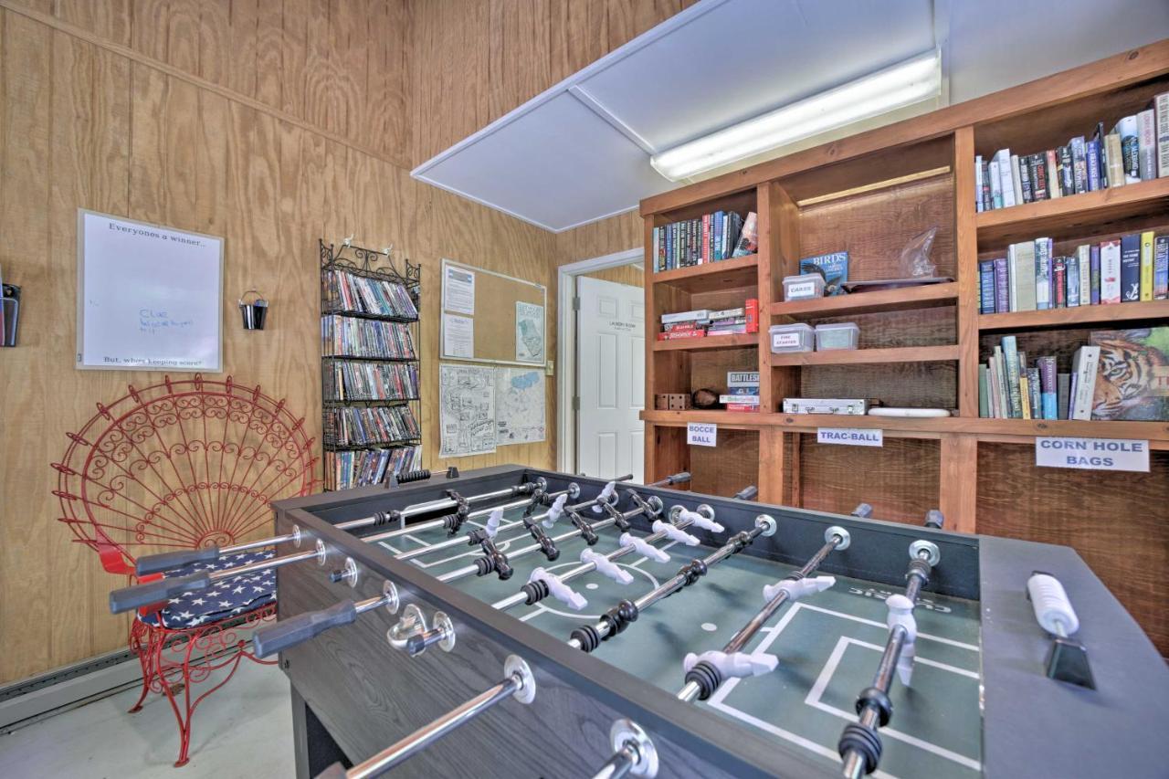 Historic Cabin Grill And Hiking Trail Access! Bryson City Eksteriør billede